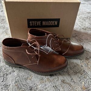 New Men’s 9.5 Steve Madden Men's Tan Chukka Boots